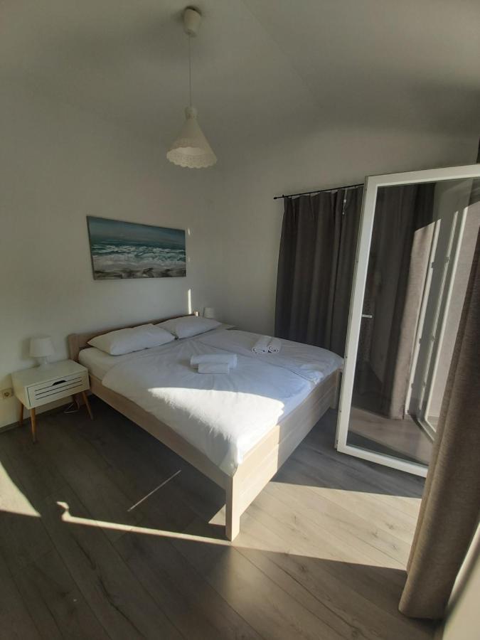 Apartments Mondo Вир Екстериор снимка